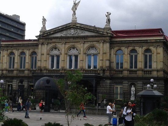 Plaza Juan Mora Fernandez